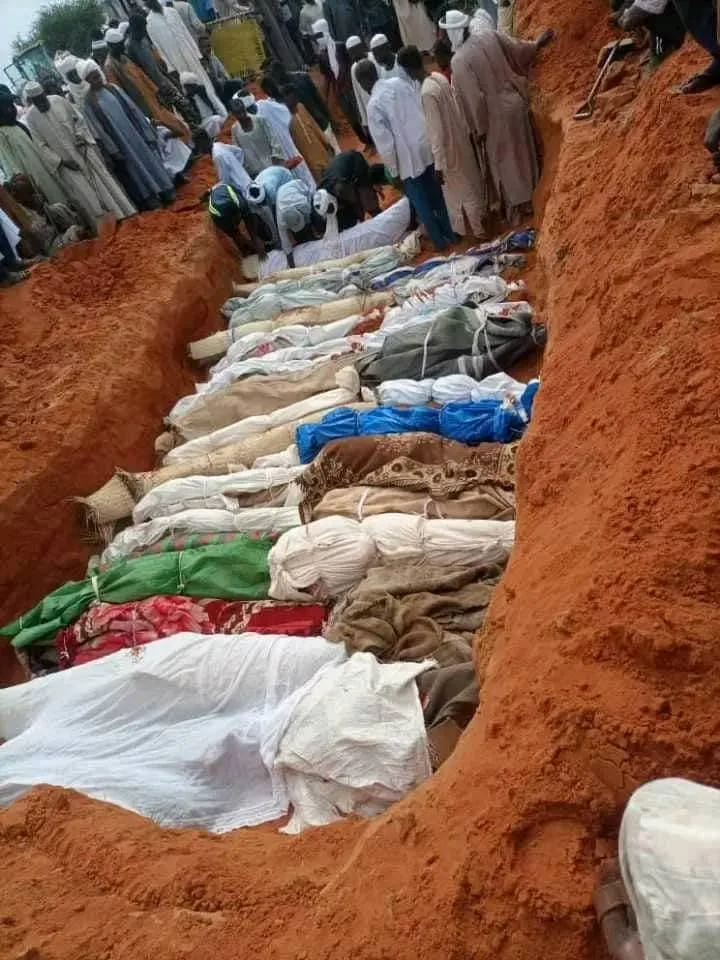 الكومة تحت النار: تقرير شامل عن الغارات الجوية والانتهاكات الإنسانية والأزمة المستمرة في شمال دارفور